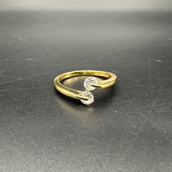 Vintage Ring Gold Tone Two White Rhinestones Retro Modern About Size 7.5 - Picture 5 of 8